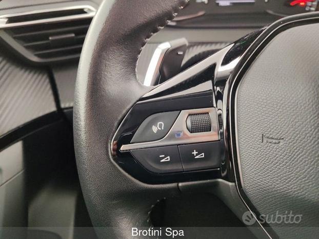 Peugeot 2008 BlueHDi 130 EAT8 S&S Allure
