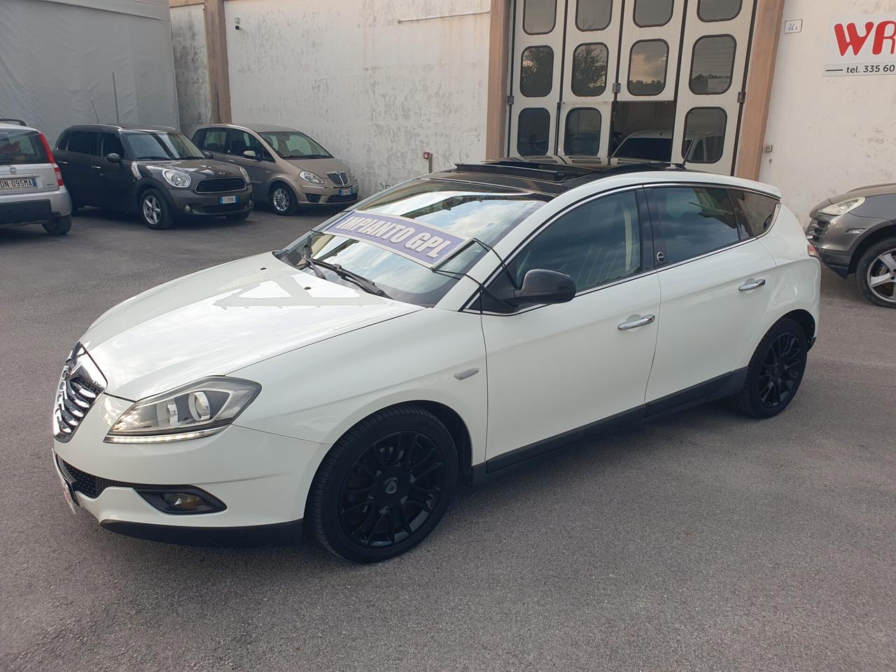 Lancia Delta 1.4 T-Jet 120 CV benz GPL 2013