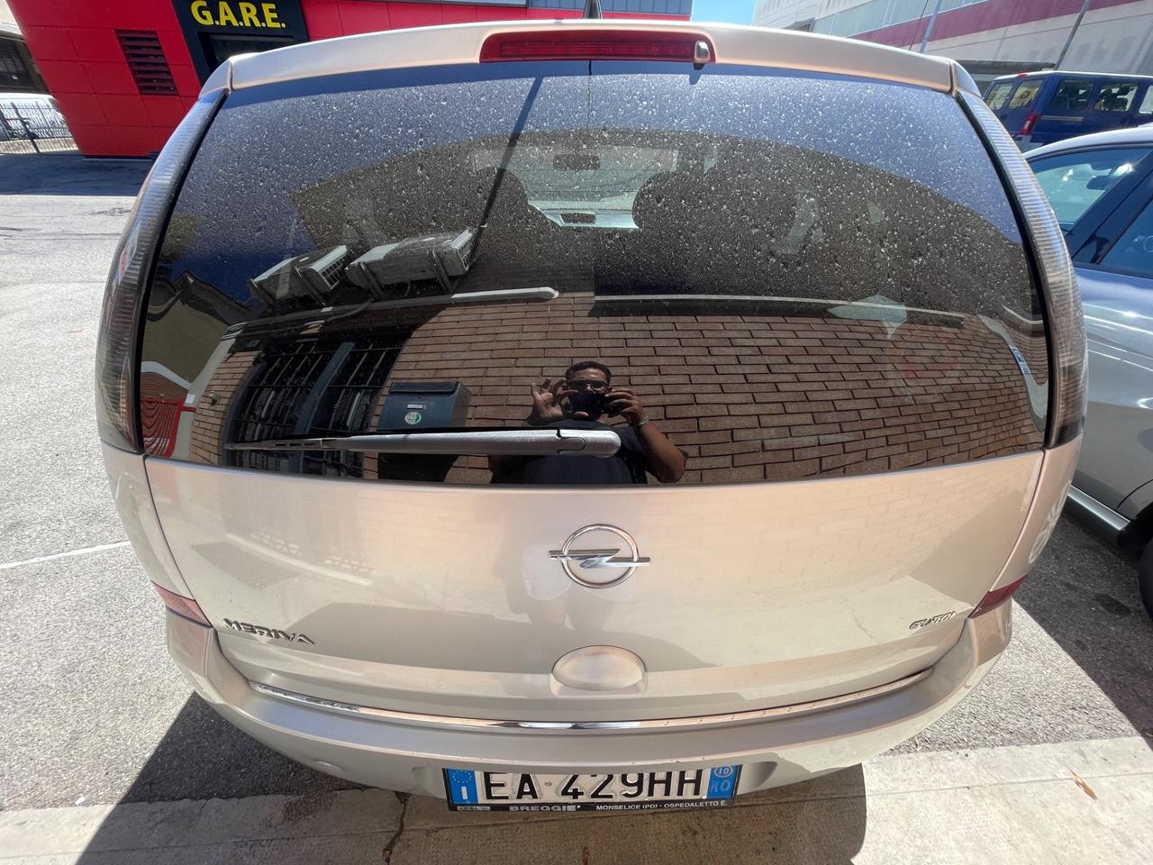 Opel Meriva 1.4 16V GPL-TECH Club