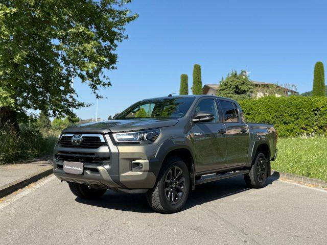 TOYOTA Hilux 2.4 D A/T 4WD Double Cab Invincible PREZZO FINITO