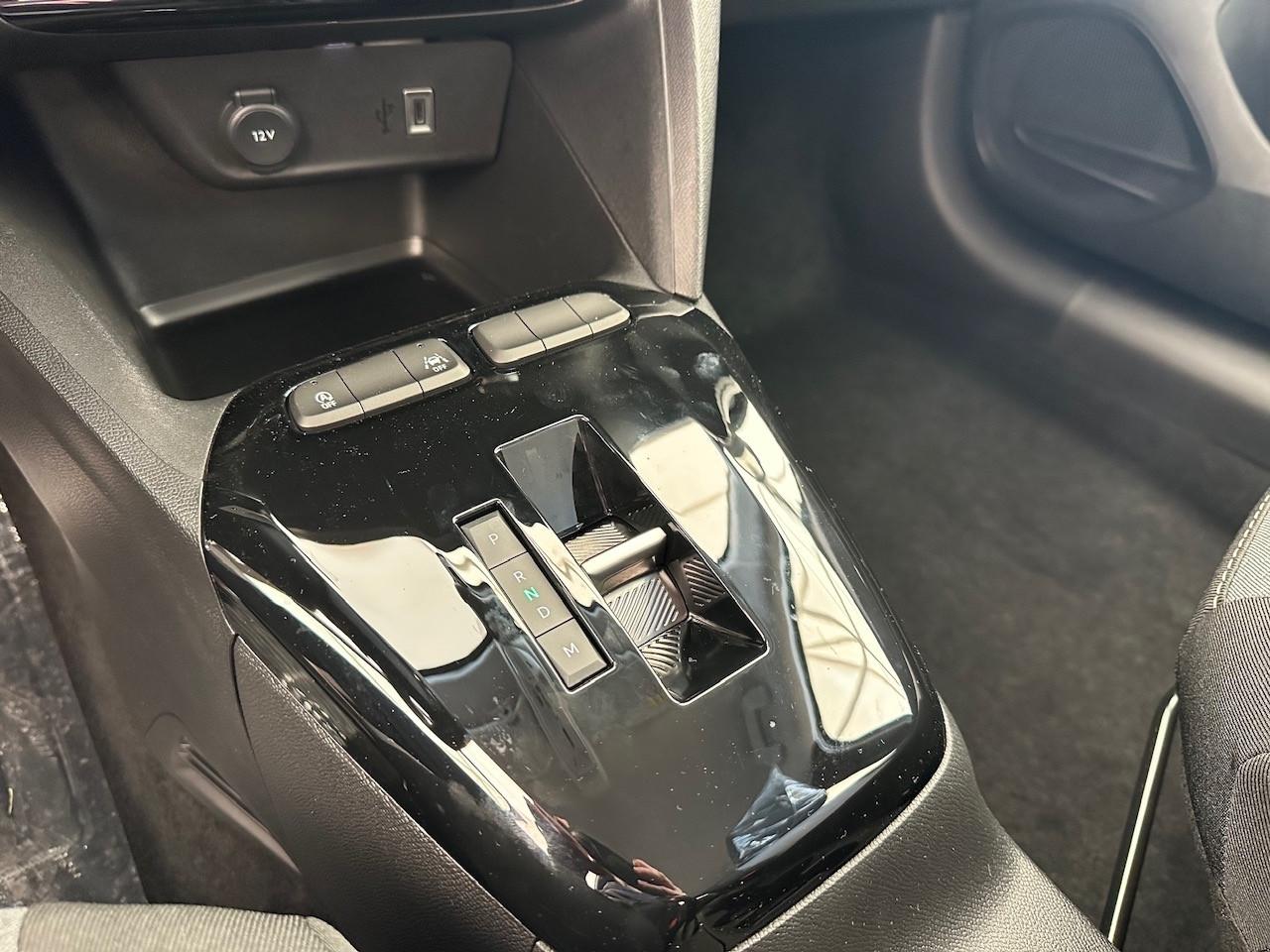 Opel Corsa Hybrid 110 CV aut. YES