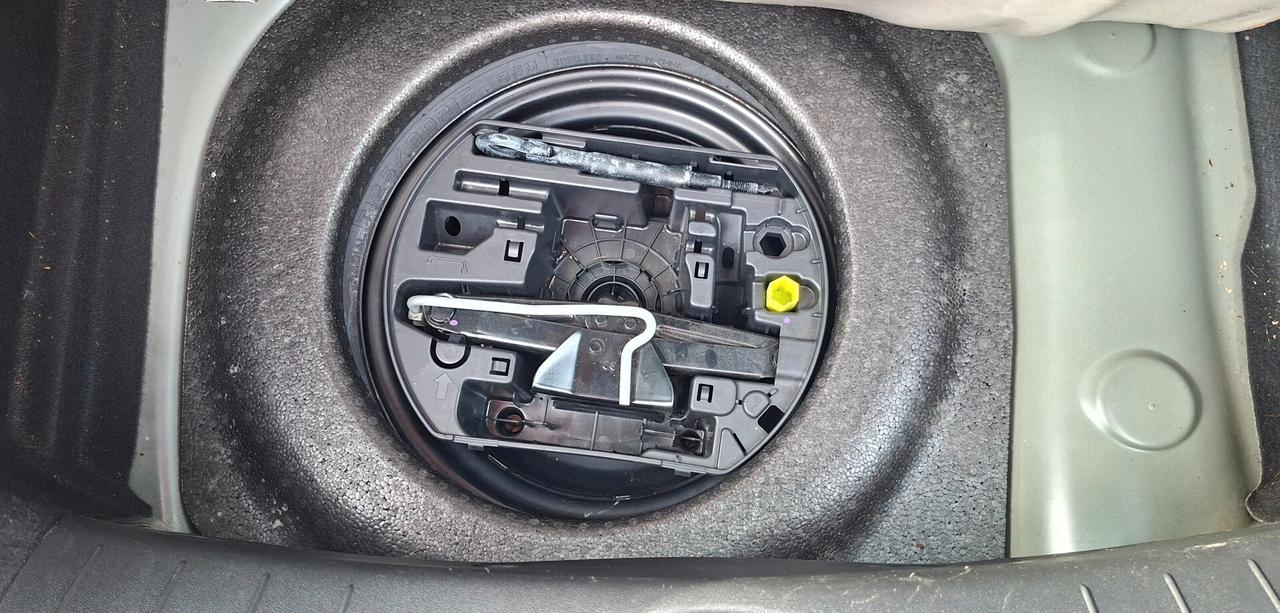 DS3 3 PureTech 82 So Chic NAVI/PELLE/TELEC. GARANZ.12MESI