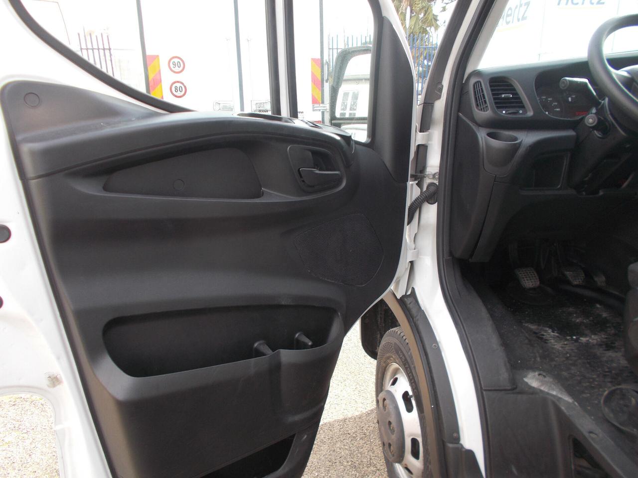 Iveco daily 35c15 anno 2016 frigo atp 02/28