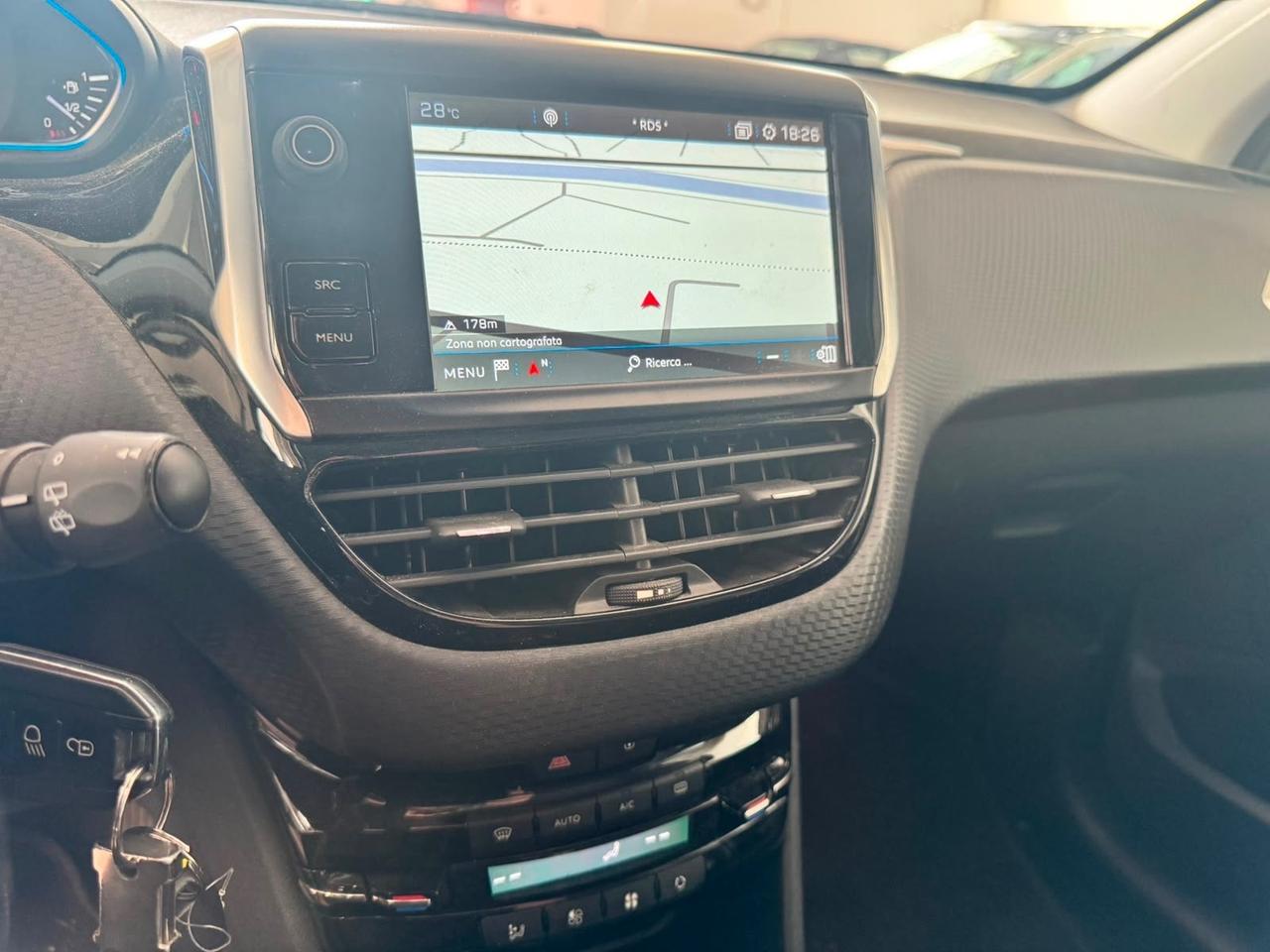 Peugeot 2008 BlueHDi 120 S&S Black Matt NEOPATENTATI
