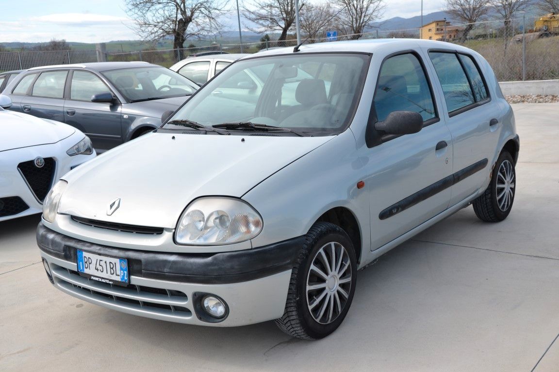 RENAULT CLIO 1.2 5p 16v