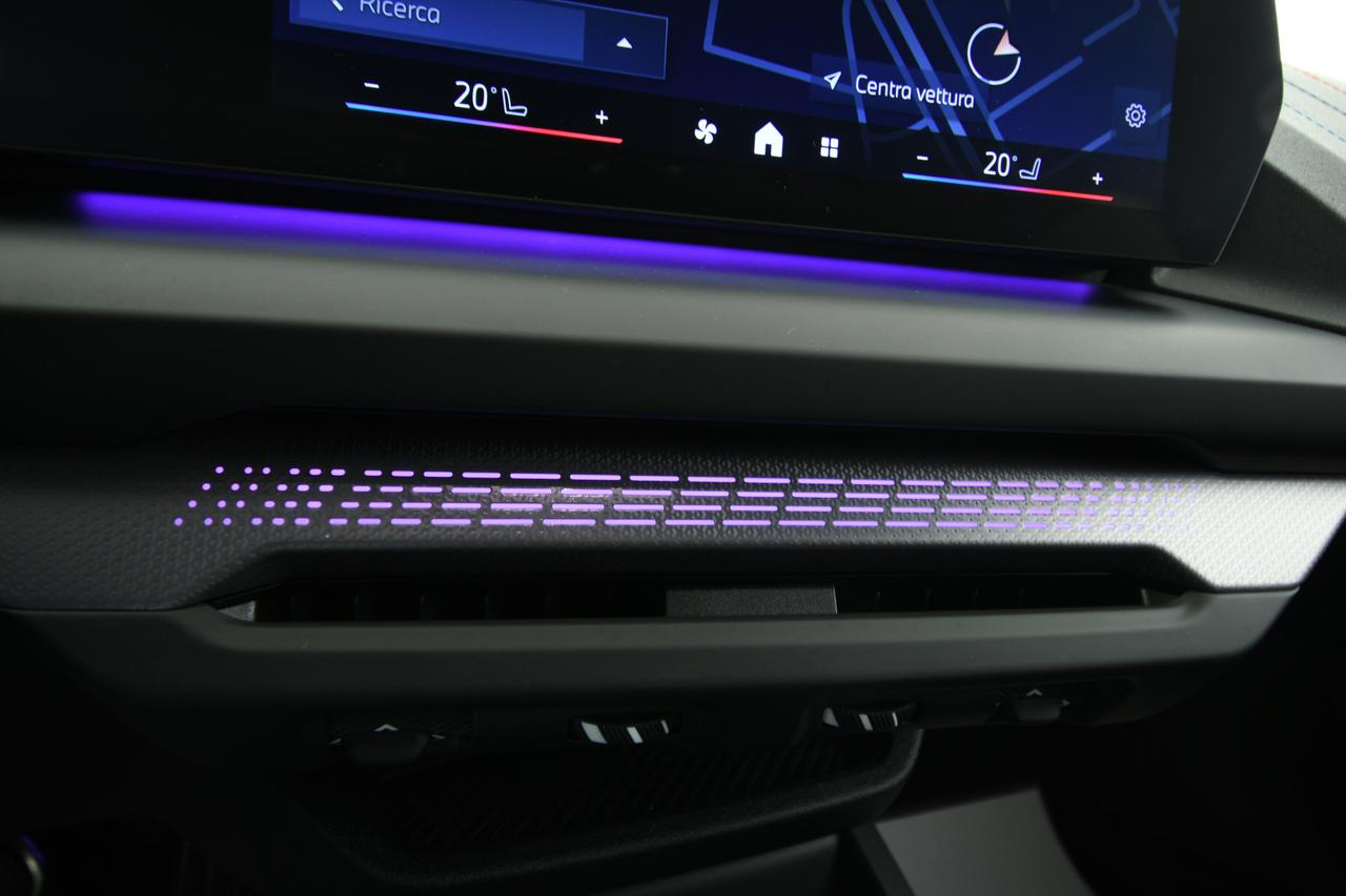 BMW 120d 48V MSport auto HEAD-UP+CAMERA 360+ACC+C18"