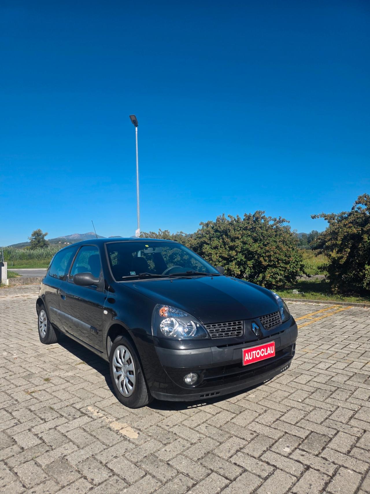 Renault Clio 1.2 cat 3 porte Confort Authentique