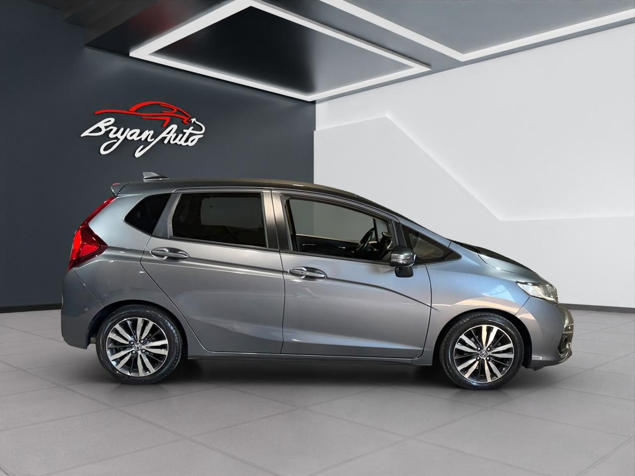 Honda Jazz 1.3 Elegance Navi ADAS