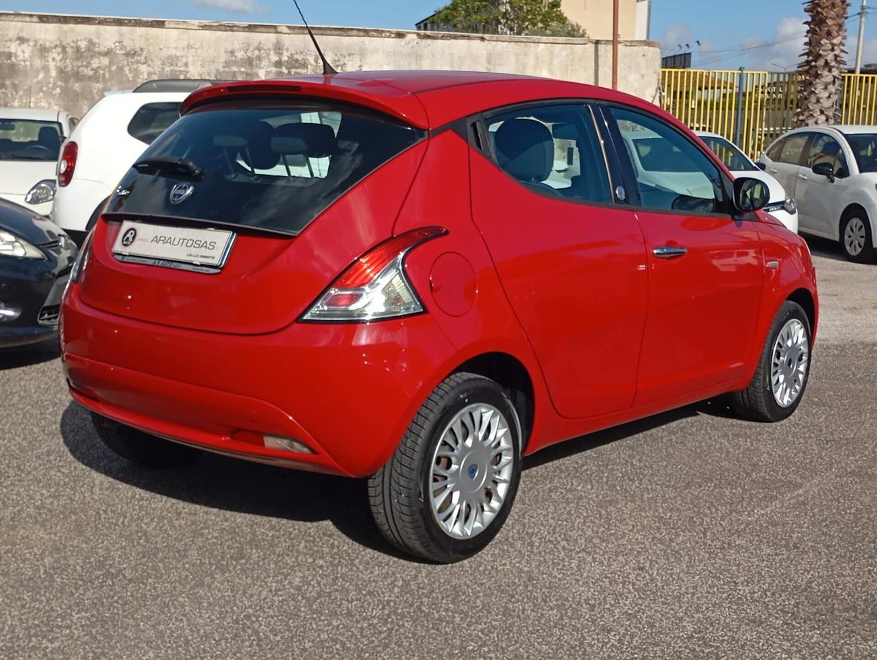 Lancia Ypsilon 1.2 69 CV GPL Ecochic Gold