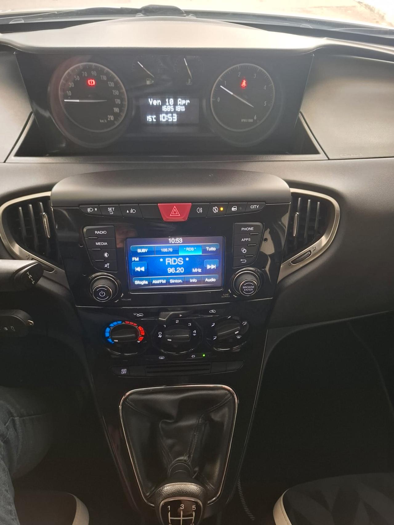 Lancia Ypsilon 1.3 MJT 16V 95 CV 5 porte S&S Elefantino