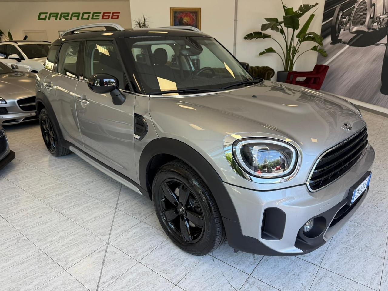 Mini Cooper Countryman PERFETTA PARI A NUOVO UNIPRO