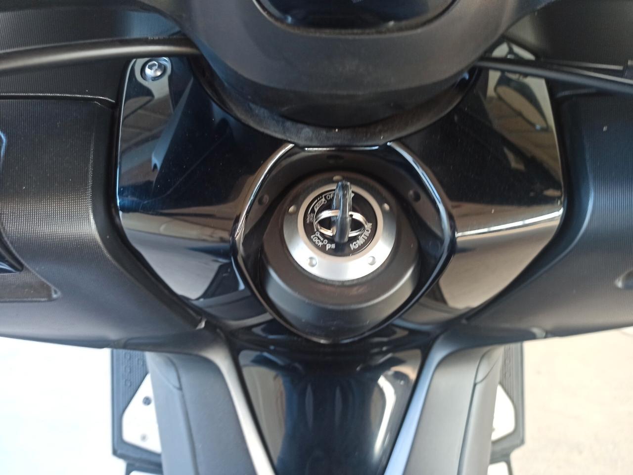 Yamaha T Max