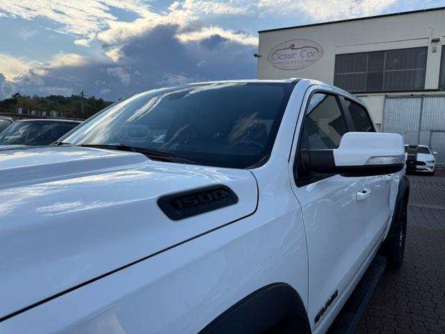 DODGE RAM 1500 4x4 5.7 SPORT NIGHT EDITION - GPL -12"