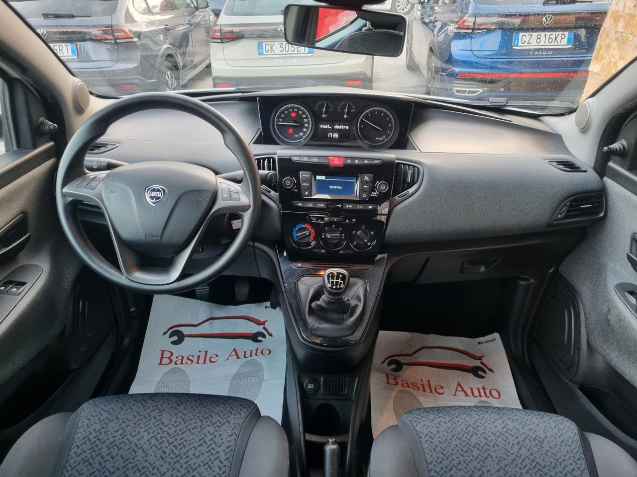 Lancia Ypsilon 1.0 FireFly 5 porte S&S Hybrid Silver