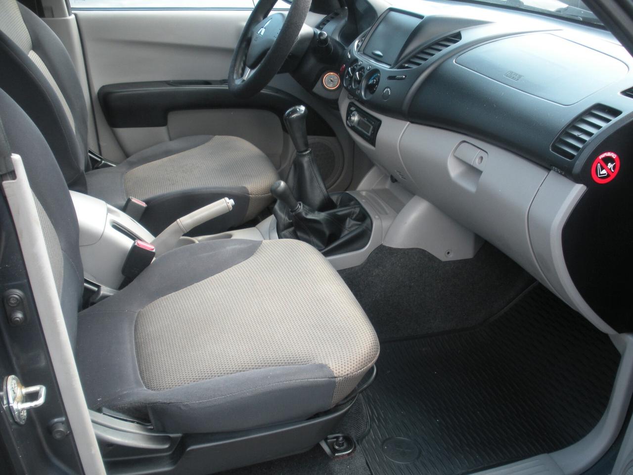 Mitsubishi L200 2.5 DI-D/136CV DC Intense DPF