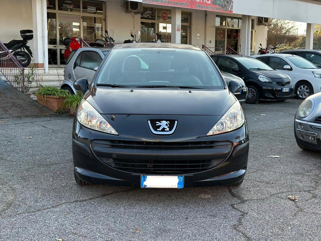 Peugeot 207 1.4 bezina