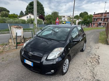 Toyota Yaris 1.3 5 porte Sol NEOPATENTATI