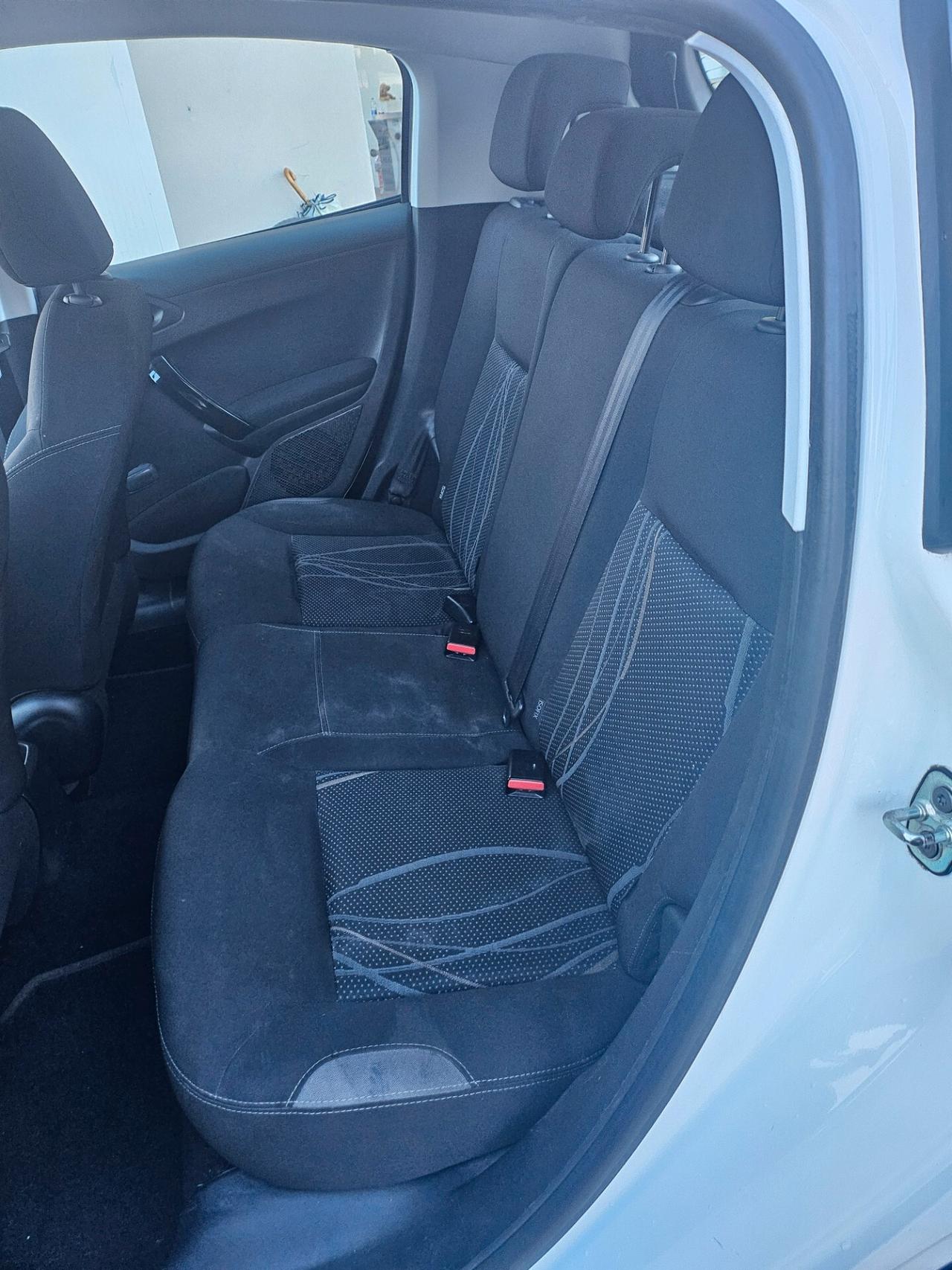 Peugeot 208 1.4 HDi 68 CV 5 porte Active