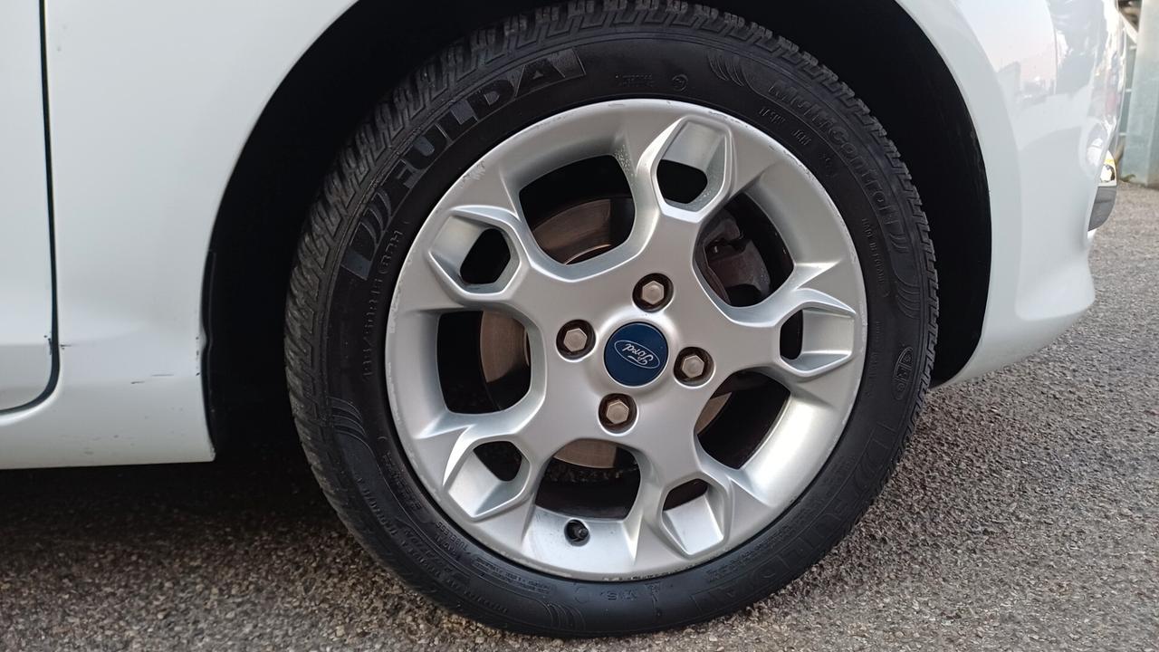Ford Fiesta 1.4 TDCi 70CV 5p. Titanium