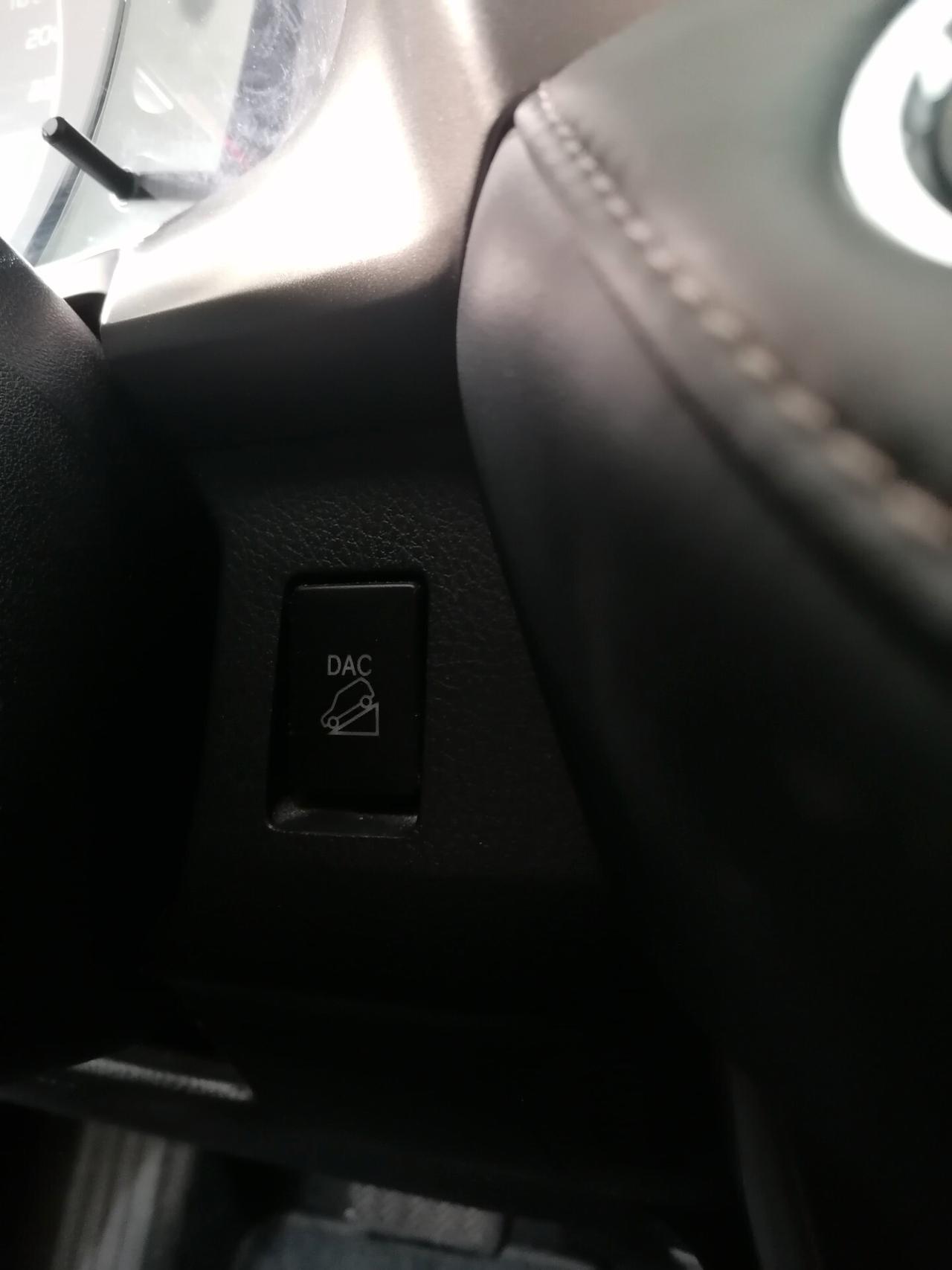 Toyota RAV 4 RAV4 2.0 D-4D 4WD Lounge White Ed.