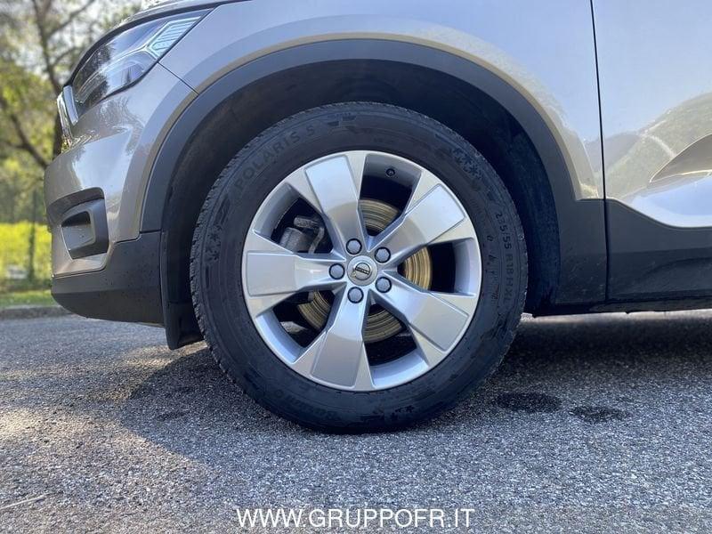 Volvo XC40 B4 AWD Geartronic Momentum Pro