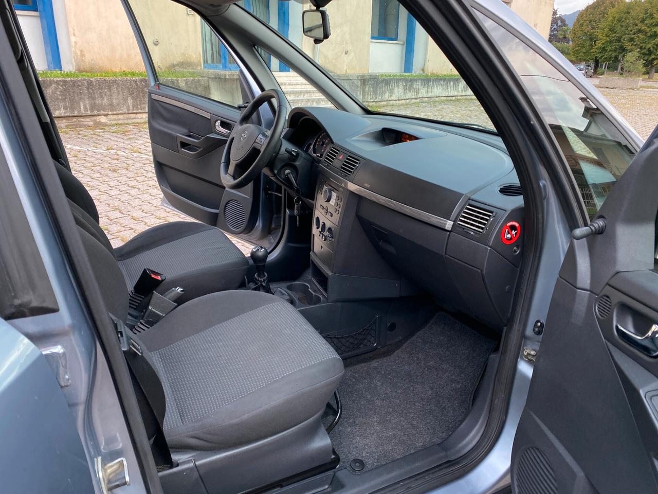 Opel Meriva 1.4i Cosmo OK NEOPATENTATO