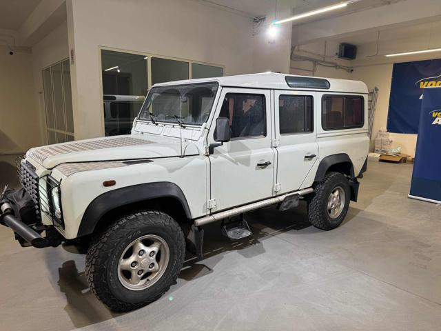 LAND ROVER Defender 110 2.5 Td5 cat S.W. SE