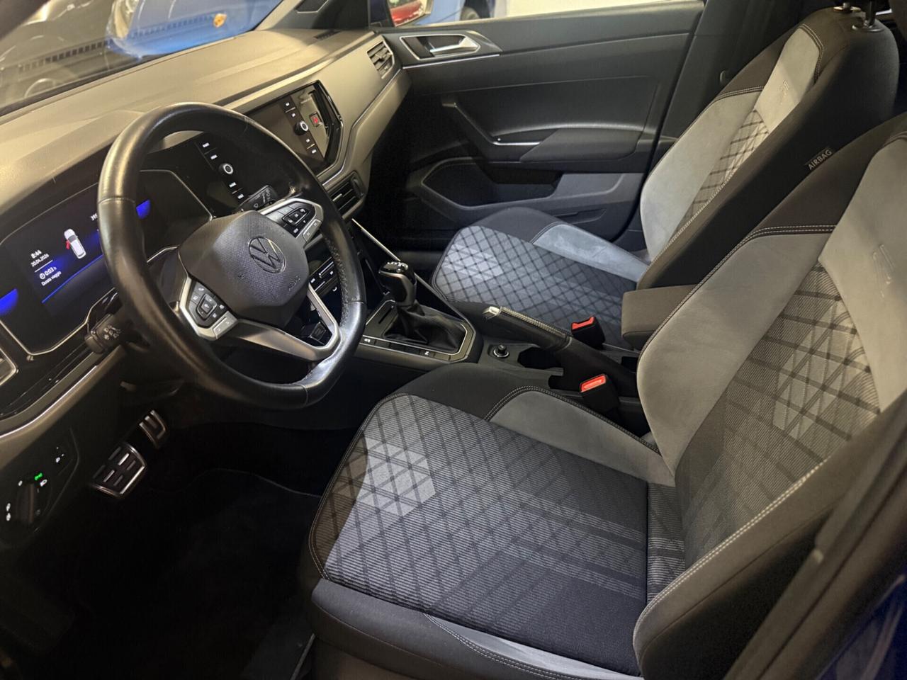 Volkswagen Polo 1.0 TSI DSG R-Line