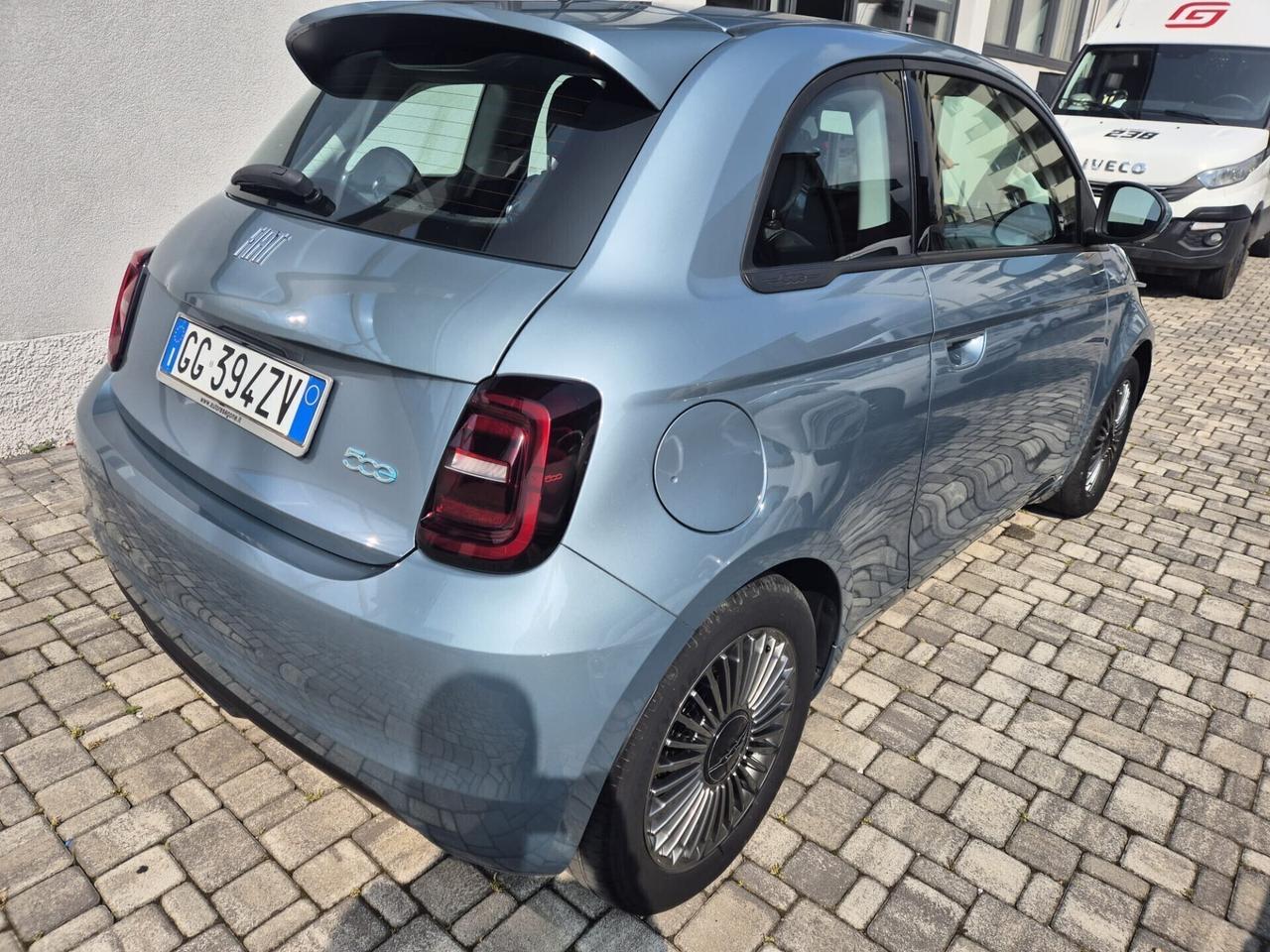 Fiat 500e 42 kWh Icon