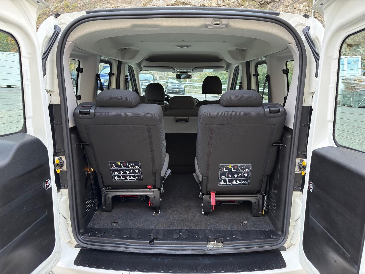 FIAT DOBLO 1.6 MJT 120cv 7 POSTI EURO 6 PERFETTA