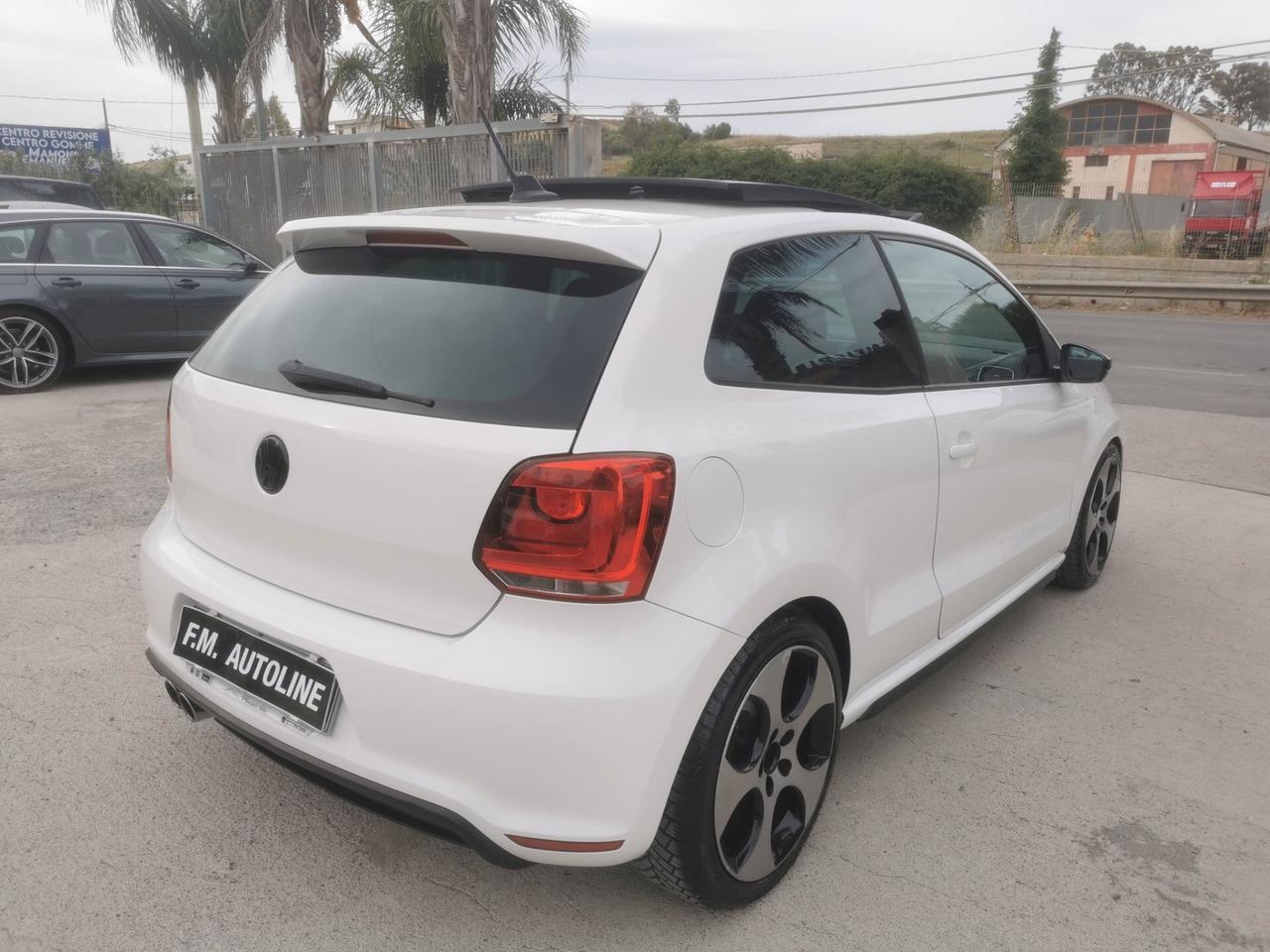 Volkswagen Polo 1.4 TSI DSG 3 porte GTI 2011