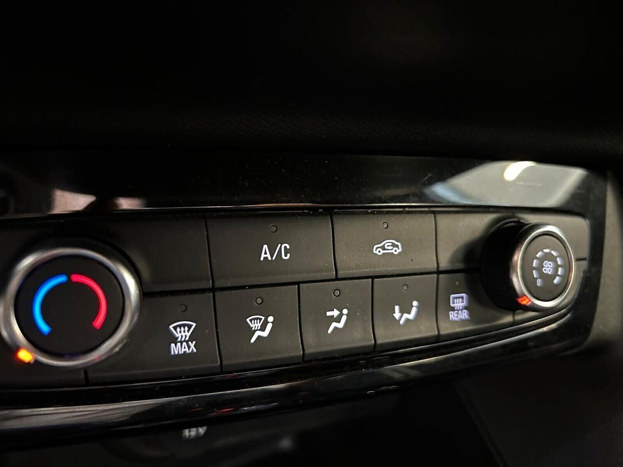 Opel Corsa GS Hybrid 110 CV DTC6 SPOTICAR