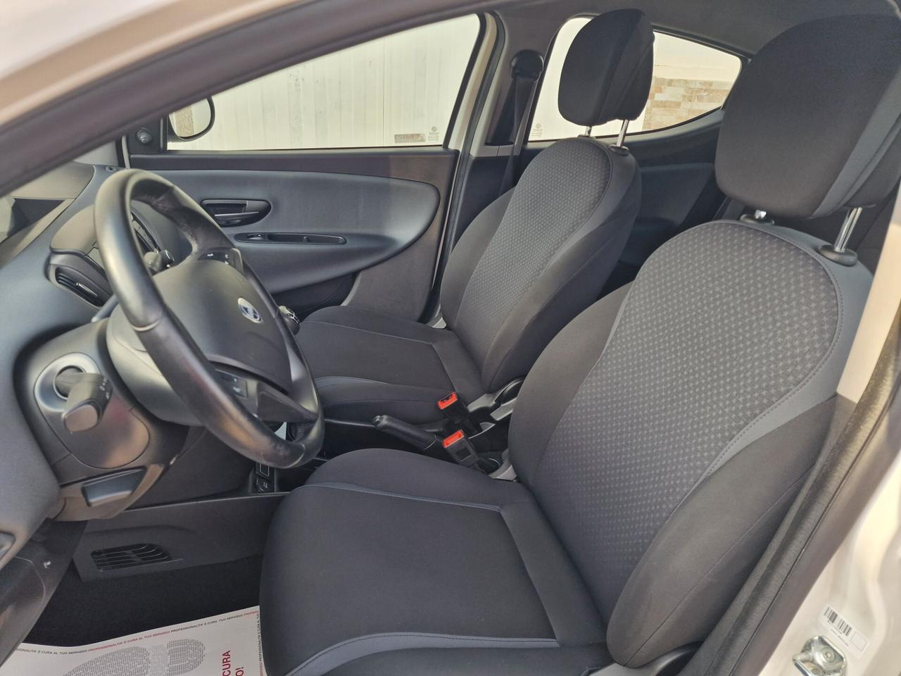 Lancia Ypsilon 1.2 benzina/gpl 70cv