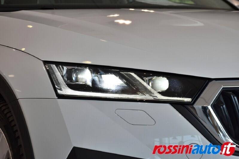 SKODA OCTAVIA WAGON 2.0 TDI 150 CV DSG 4X4 SCOUT - MATRIX PDC