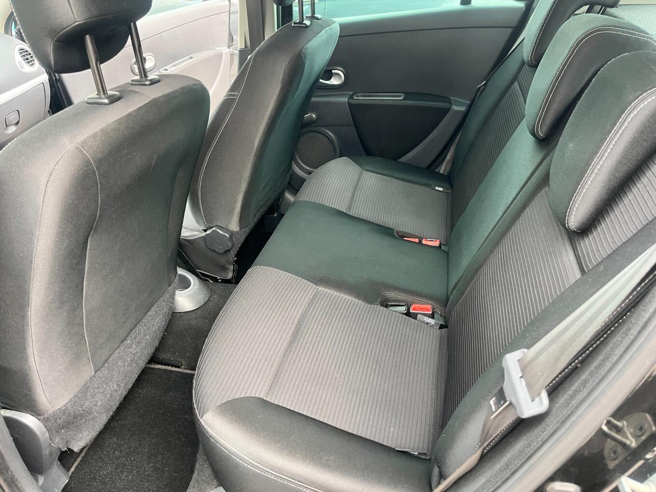 Renault Clio 1.2 16V 5 porte Dynamique