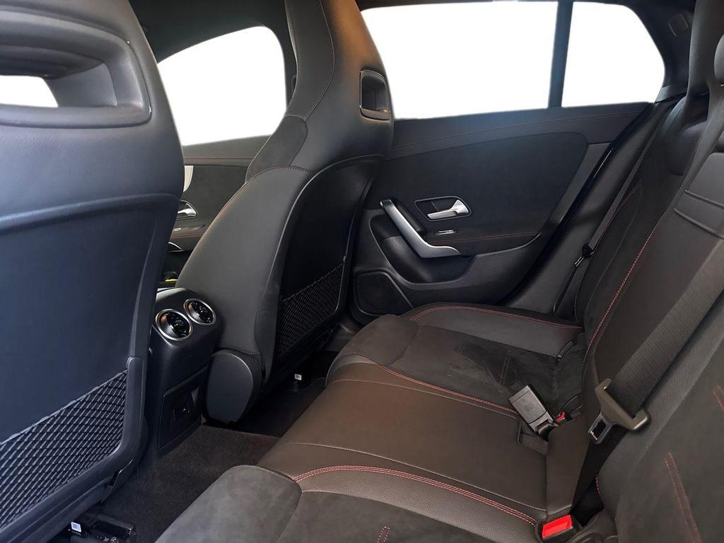 Mercedes CLA Shooting Brake 200 D Sport 8G-DCT