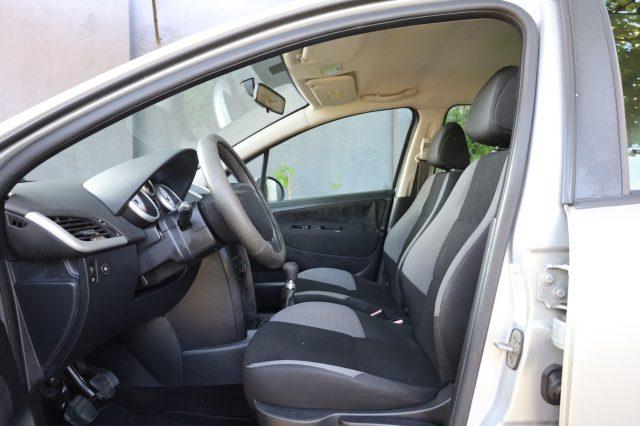 PEUGEOT 207 1.4 ECO GPL 75CV 5Porte Sport per NEOPATENTATI