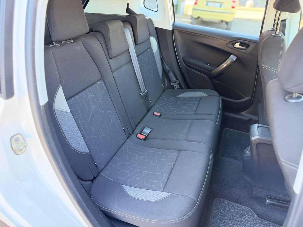 Peugeot 2008 Active 1.2 PureTech 82 #12117