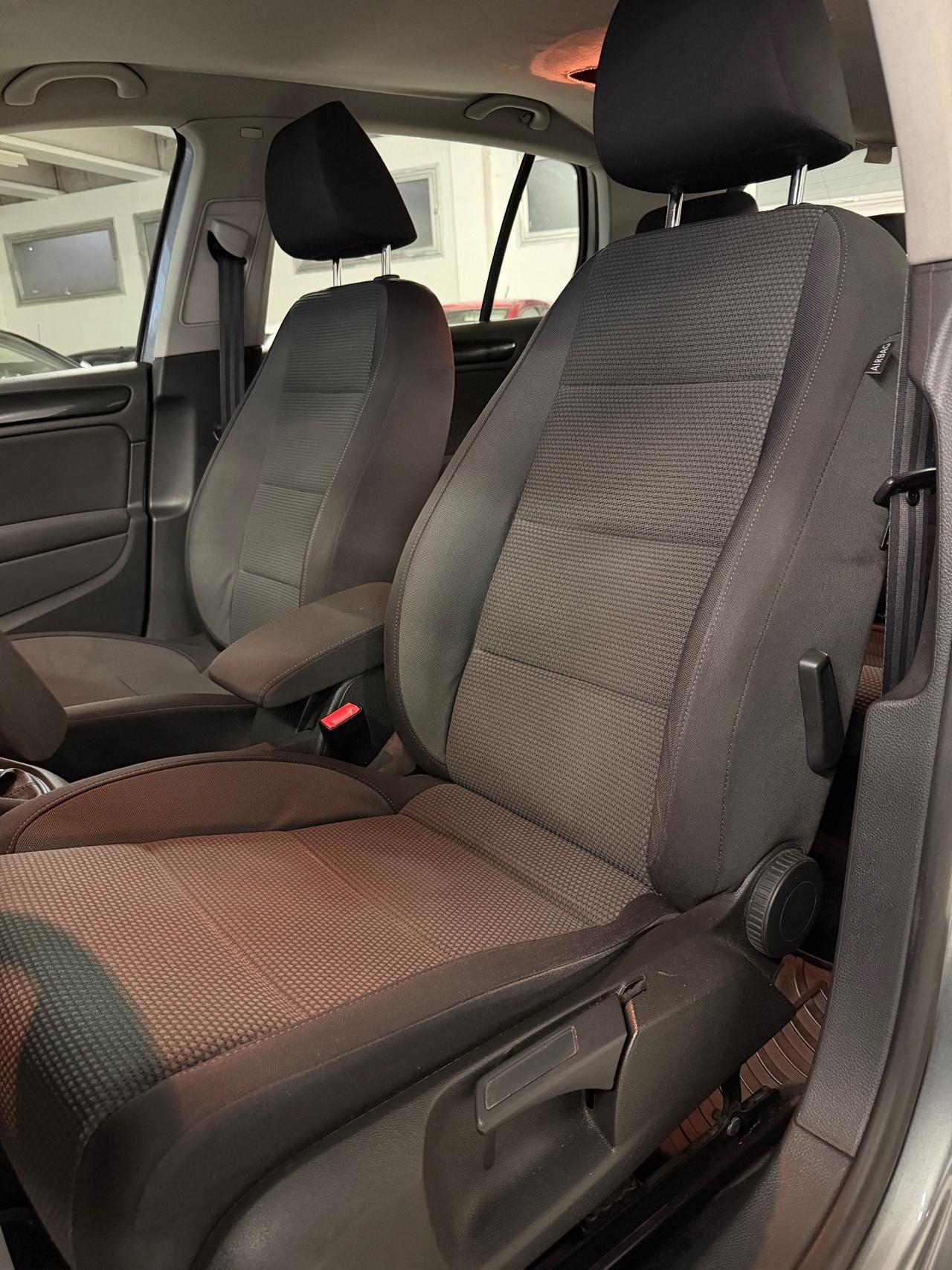 Volkswagen Golf 1.6 TDI DPF 5p.