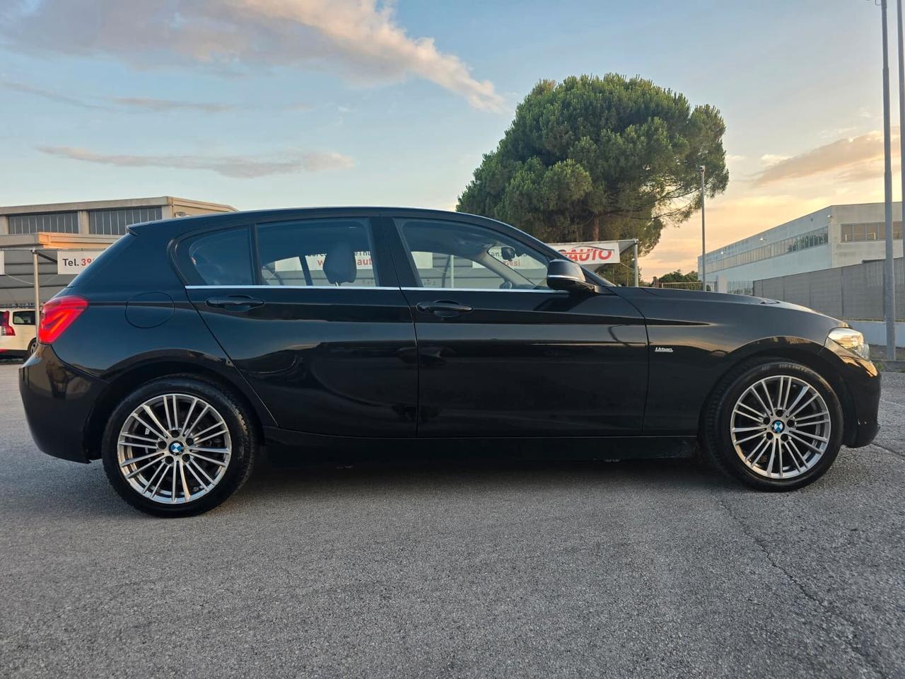 Bmw 116d 5p. Urban