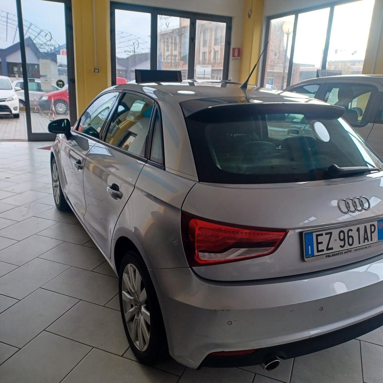 NEOPATENTATI AUDI A1 SP 1.4 TDI KM 146.388