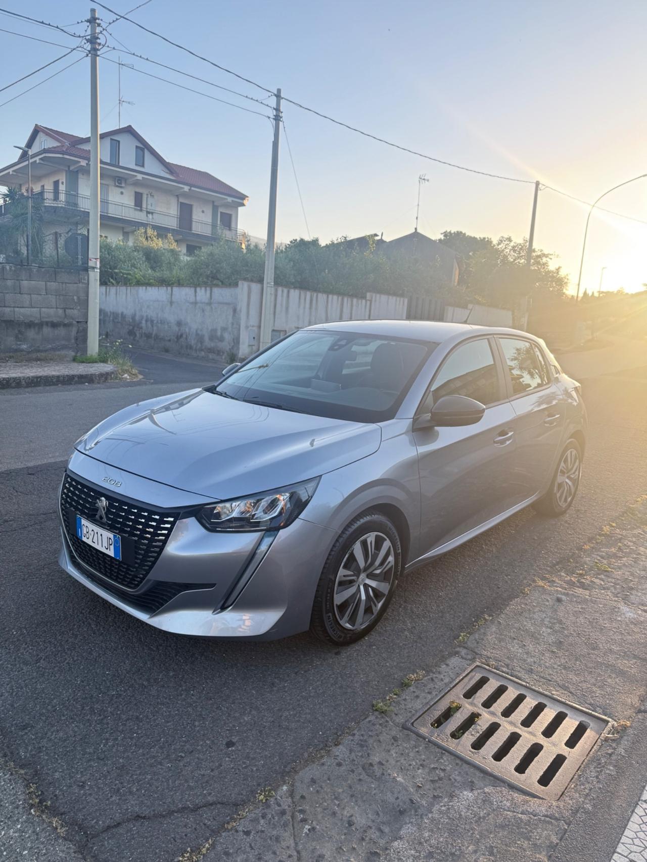 Peugeot 208 PureTech 75cv