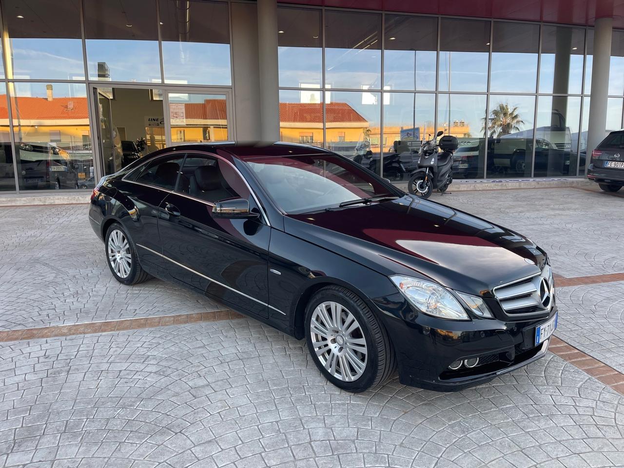 Mercedes-benz E 220 CDI Coupé BlueEFFICIENCY Avantgarde