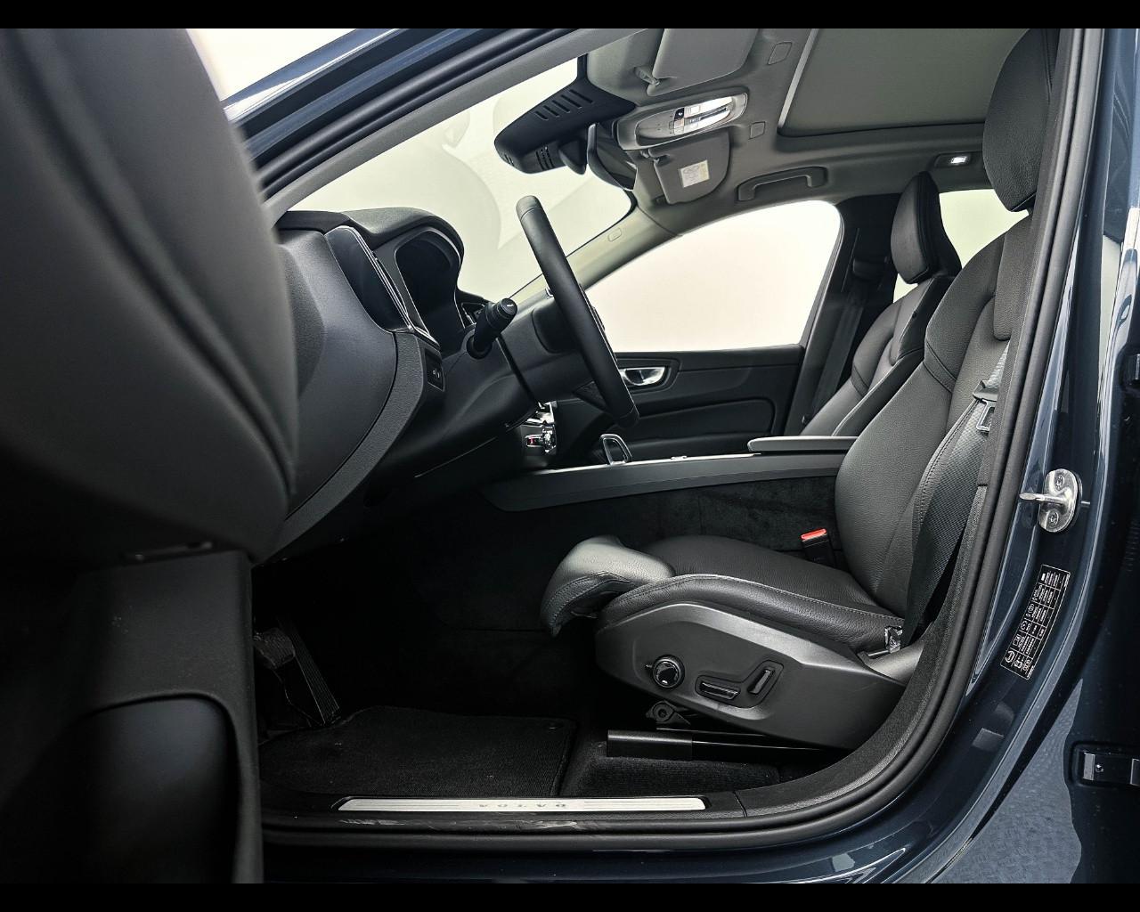 VOLVO N.XC60 Plus Dark T6 AWD AUT