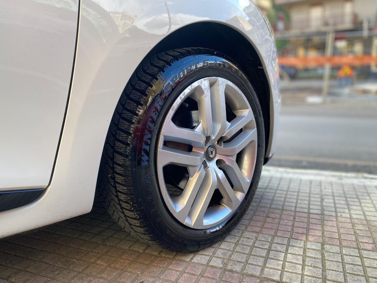 Renault Clio dCi 75 CV 5 porte Moschino - 2019