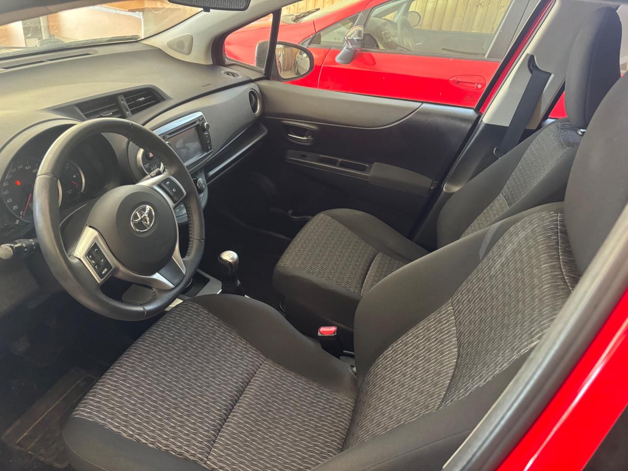 Toyota Yaris 1.0 5 porte