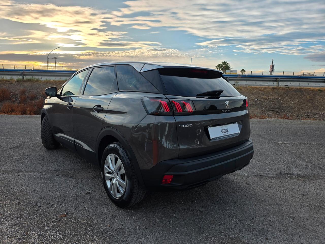 Peugeot 3008 BlueHDi 130 S&S EAT8 Active Pack