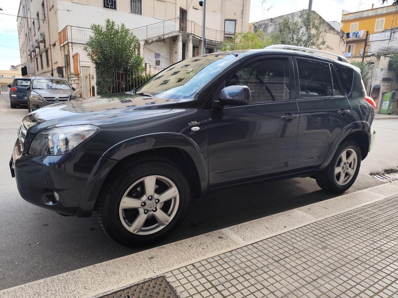Toyota RAV 4 RAV4 2.2 D-4D 177CV Luxury 4x4