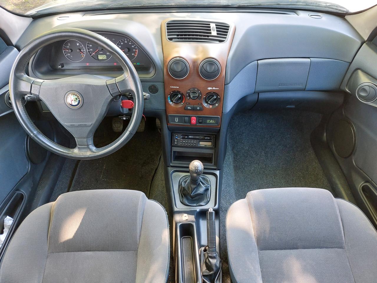 Alfa Romeo 146 1.4i 16V Twin Spark cat