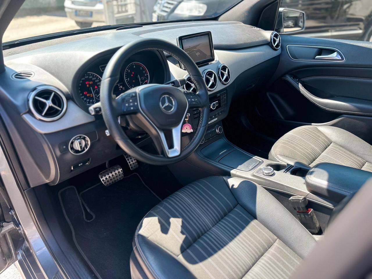 Mercedes-benz CLASSE B 200 CDI Premium